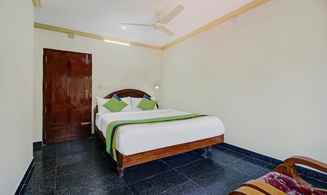 Itsy Hotels The Waters Edge Beach Resort コーバラム エクステリア 写真