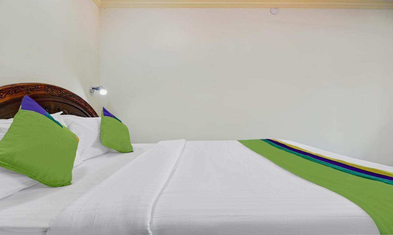 Itsy Hotels The Waters Edge Beach Resort コーバラム エクステリア 写真