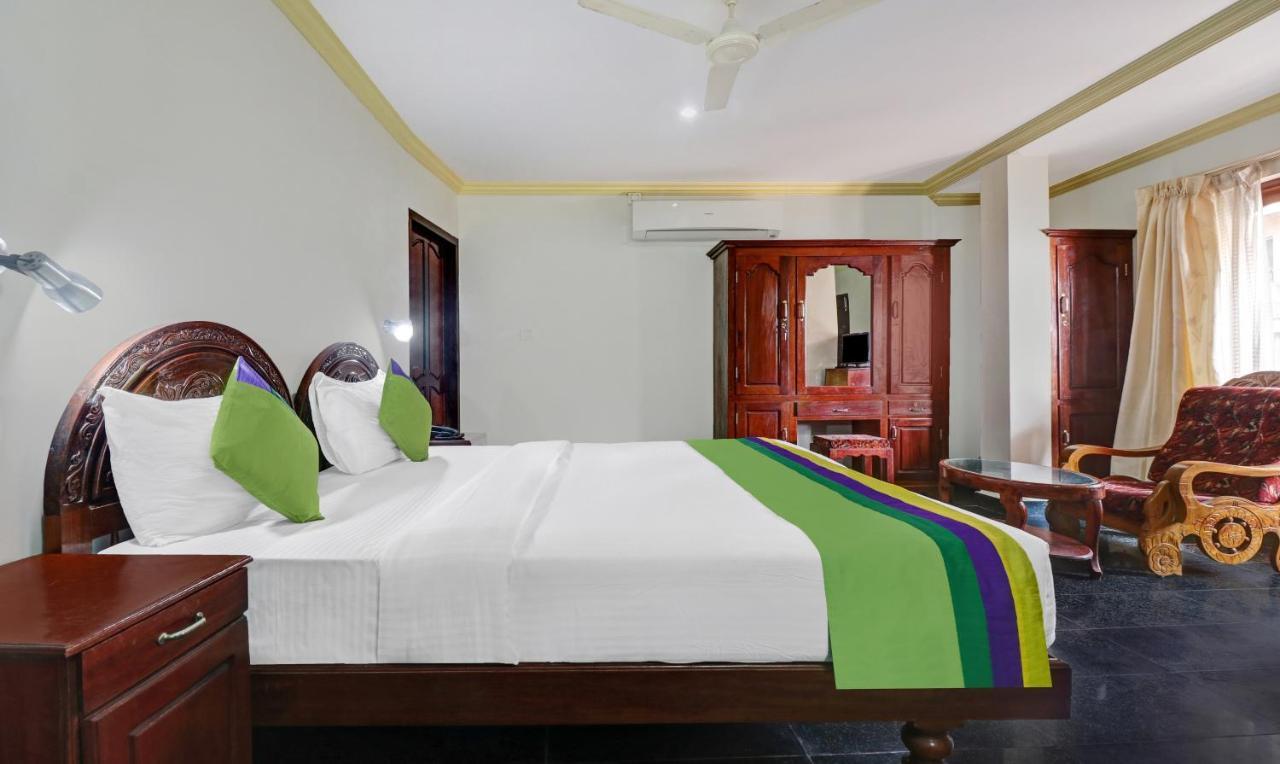 Itsy Hotels The Waters Edge Beach Resort コーバラム エクステリア 写真